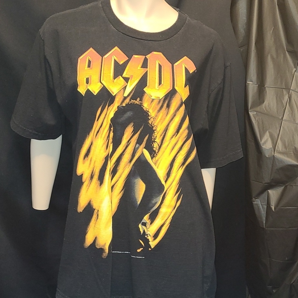 Rare Bonfire Band Tee From 2001 Ac/dc Stiff Upper Lip Tour Brand New Condition